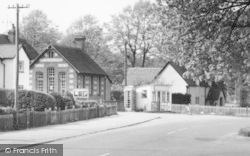 Bulford Road, A Kiosk c.1962, South Tidworth