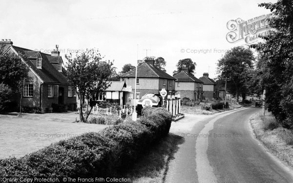 Photo of South Warnborough, Alton Road c.1960