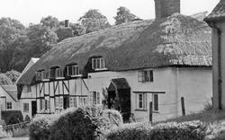 Thatched Cottages c.1955, South Warnborough