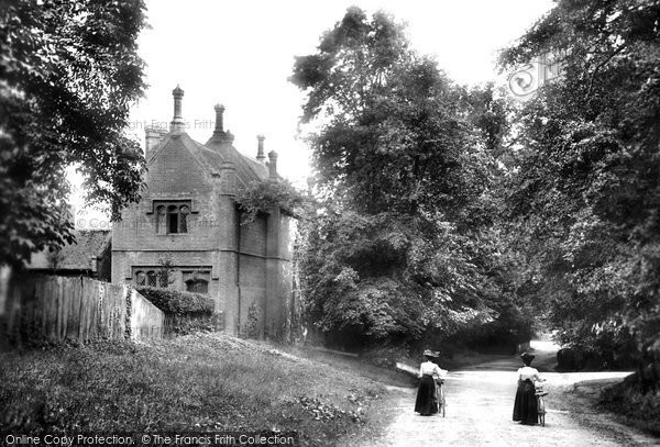 Photo of South Weald, Queen Mary's Chapel 1906