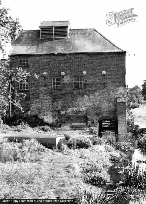 Photo of South Wigston, Crow Mill c.1960