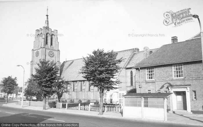 Photo of South Wigston, The Church And Memorial c.1960