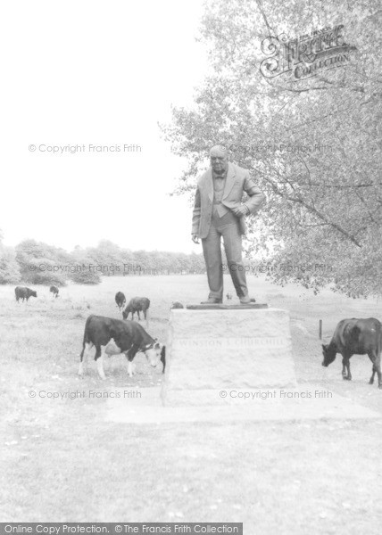 Photo of South Woodford, Churchill Statue c.1965
