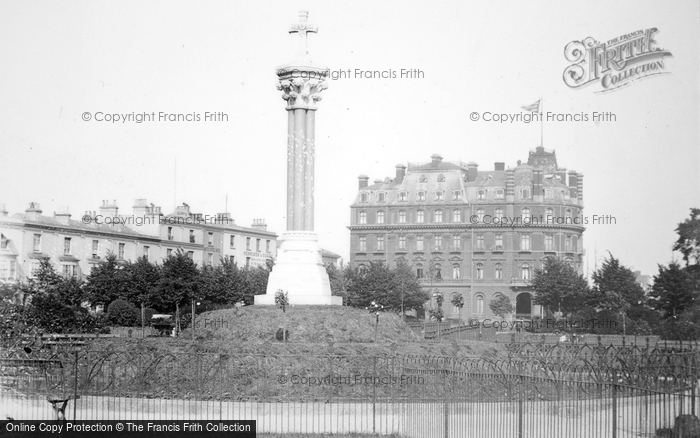 Photo of Southampton, Gordon Memorial And South Western Hotel c.1893