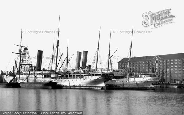 Photo of Southampton, The Docks 1917