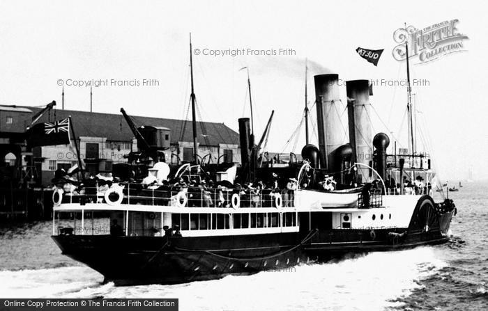 Photo of Southampton, The Queen 1908