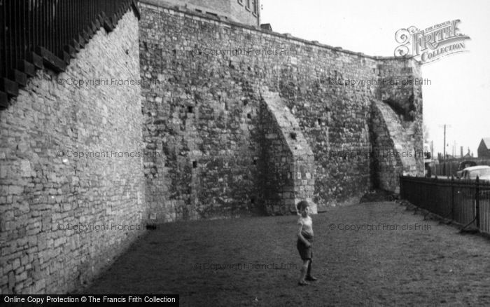 Photo of Southampton, The Town Walls 1958