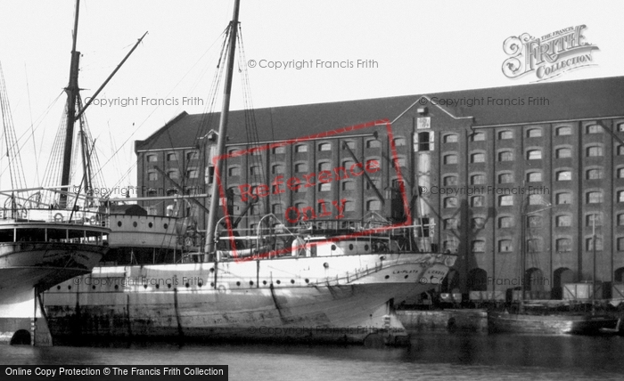 Photo of Southampton, Warehouse, The Docks 1917