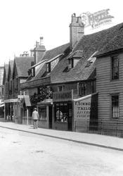 Commercial Premises On The Parade 1896, Southborough