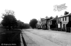London Road 1896, Southborough