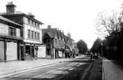 London Road 1900, Southborough