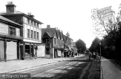 London Road 1900, Southborough