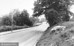 Main Road c.1965, Southborough