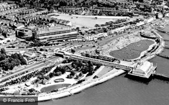 Southend-on-Sea, Aerial View c1955