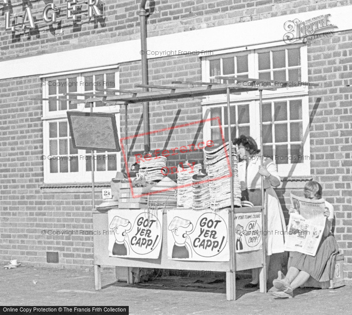 Photo of Southend On Sea, Andy Capp Stall 1960