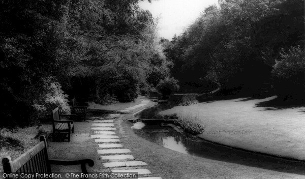 Photo of Southend On Sea, Churchill Gardens c.1966