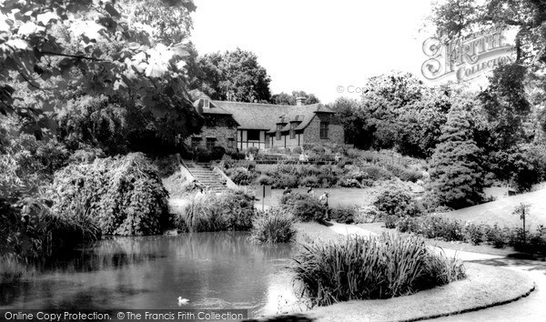 Photo of Southend-on-Sea, Southchurch Hall and Gardens c1966