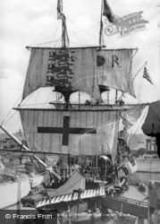 The Golden Hind c.1950, Southend-on-Sea