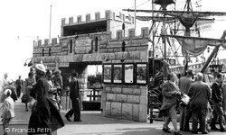 Southend-on-Sea, the Golden Hind c1955