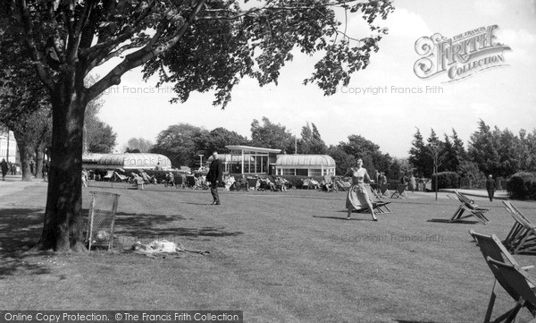 Photo of Southend On Sea, The Westcliff Gardens c.1955
