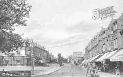 Southfields, the Park Tavern, Merton Road c1915