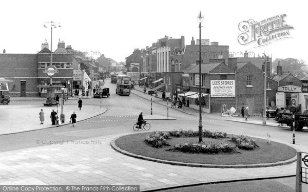 Photo of Southgate, Chase Side c.1950