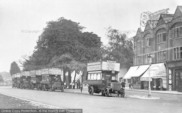 Photo of Southgate, Green c.1925