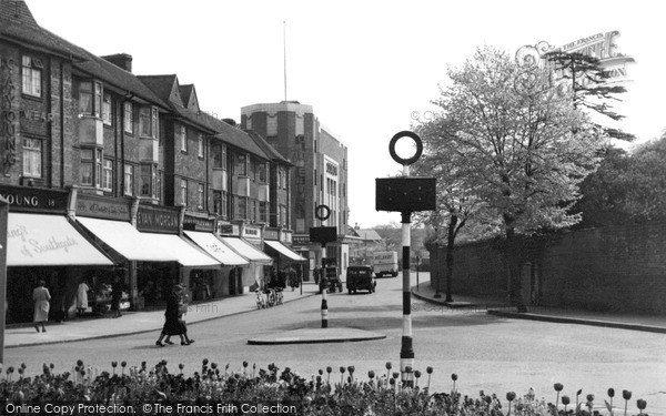 Photo of Southgate, The Bourne c.1955
