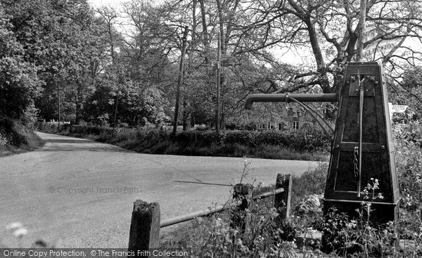 Photo of Southminster, Hall Road And The Old Pump c.1955