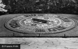 Floral Clock c.1955, Southport