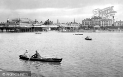 The Lake 1926, Southport