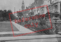 The Palace Gardens 1921, Southport
