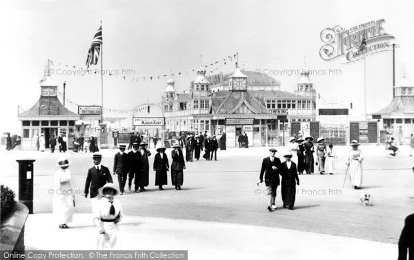 Photo of Southport, The Pier Entrance 1913