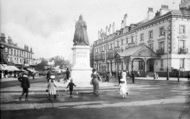 Victoria Statue 1913, Southport