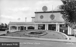 The Floral Clock c.1955, Southsea