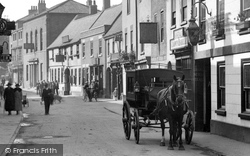 Carriage In King Street 1920, Southwell