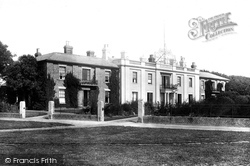 Centre Cliff Hotel 1896, Southwold