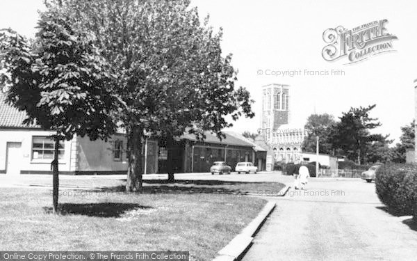 Photo of Southwold, East Green And St Edmund's Church c.1965