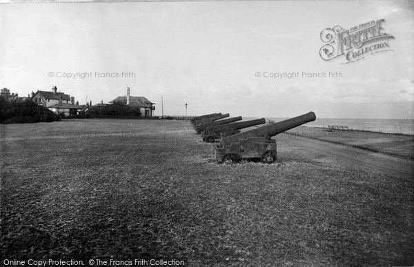 Photo of Southwold, Gun Hill 1933