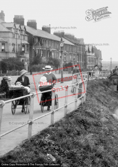 Photo of Southwold, North Parade 1919