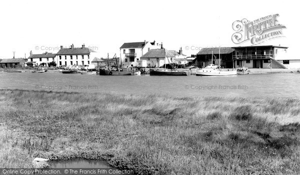 Photo of Southwold, The Harbour Inn c.1960