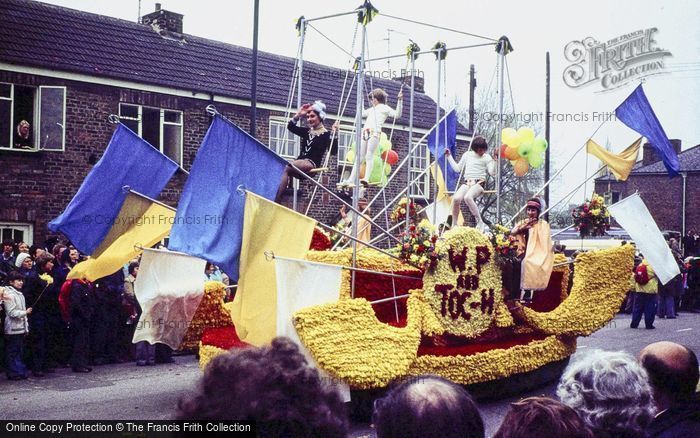 Photo of Spalding, The Flower Parade 1978