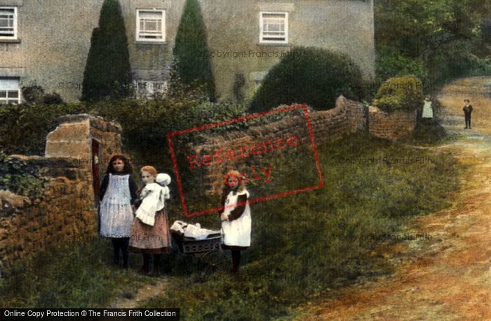 Photo of Girls 1913