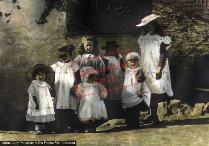 Photo of Good Friends 1900