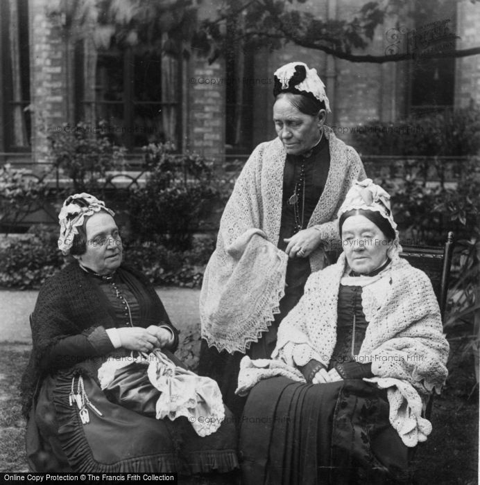 Photo of Victorian Ladies c.1890