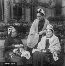 Victorian Ladies c.1890, Generic
