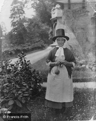 Welsh National Costume 1933, Generic