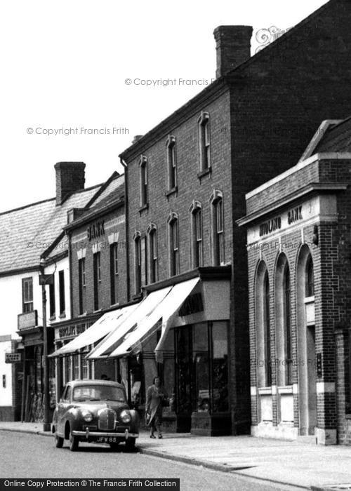Photo of Spilsby, Banks, High Street c.1955
