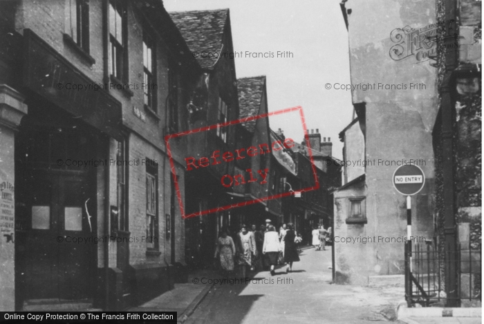 Photo of St Albans, French Row c.1955