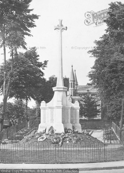 Photo of St Albans, The War Memorial 1921